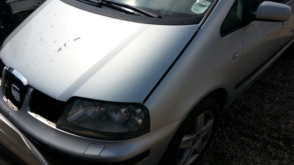 Dezmembram piese pentru Seat alhambra