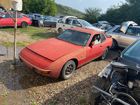 Dezmembram Porsche 924 [1975 - 1988] Coupe PORSCHE 924 92KW