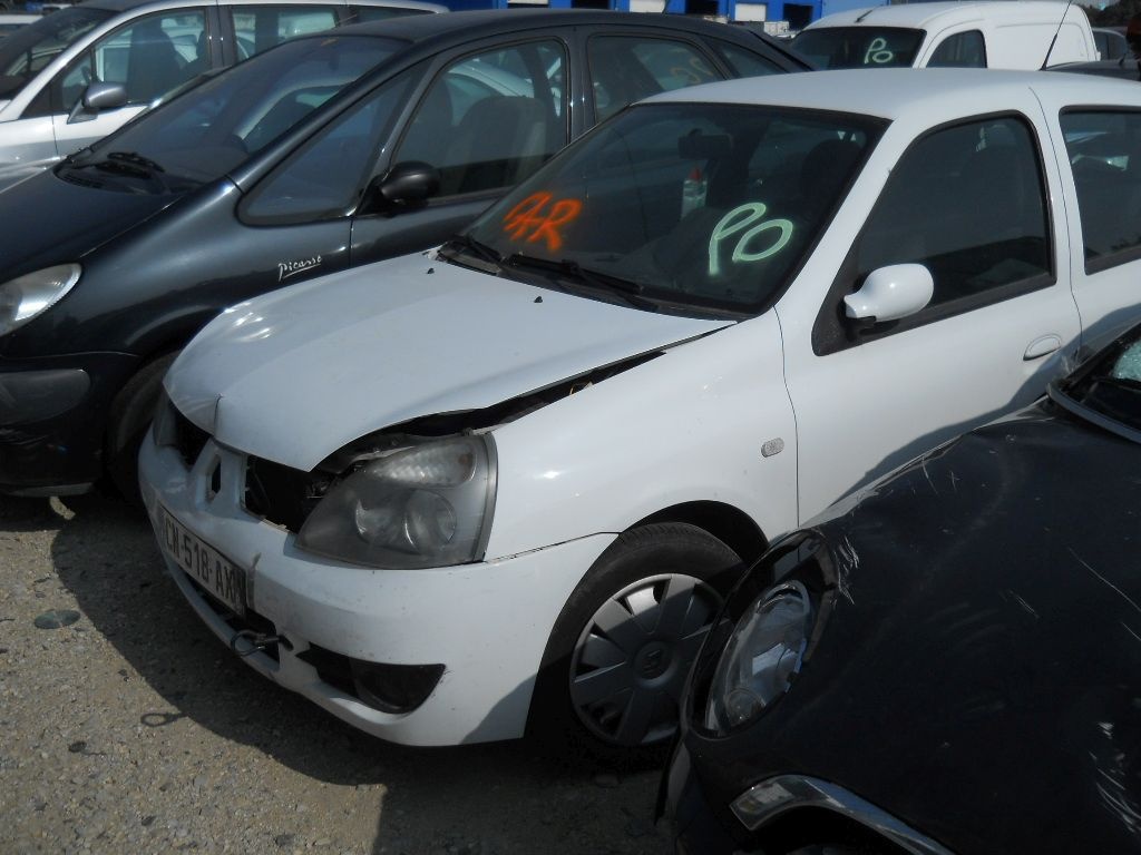 DEZMEMBRAM RENAULT CLIO 07.2007 1.5 DIESEL CARSERO SECOND HAND BACAU SI IASI