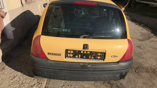 Dezmembram Renault Clio 2 [1998 - 2005] 