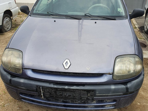 Dezmembram Renault Clio din 1999