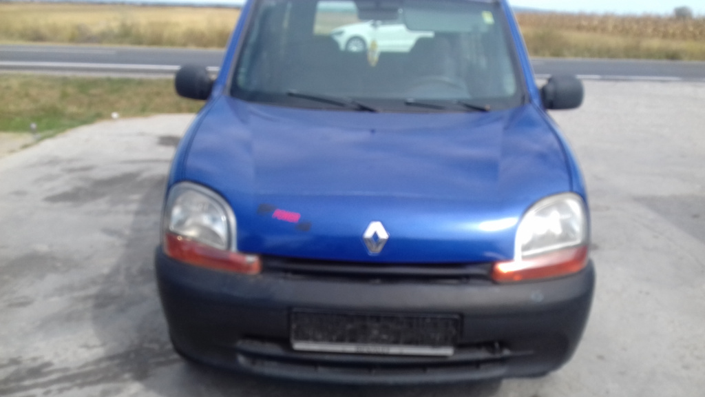 Dezmembram RENAULT KANGOO - MONOVOLUM - 1.4 BENZINA