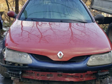 Dezmembram Renault Laguna [1993 - 1998] Liftback 2.0 MT (114 hp)