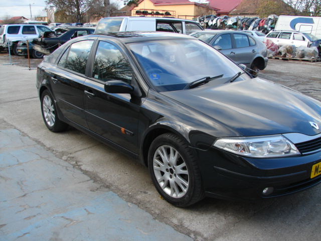 Dezmembram Renault Laguna 2 [2001 - 2005] Liftback 1.6 MT (107 hp) II (BG0/1_)
