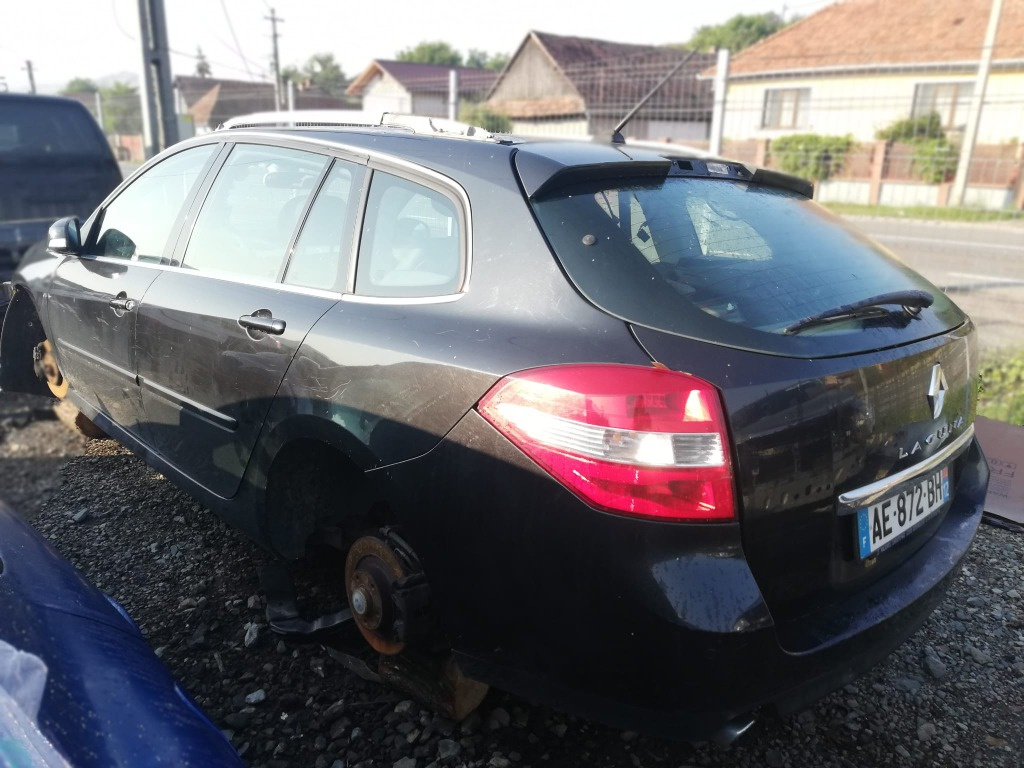 Dezmembram Renault Laguna 3 2008 2.0 DCI