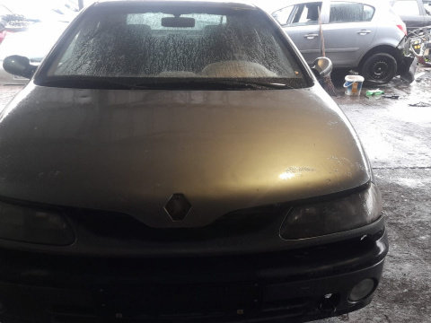 Dezmembram Renault Laguna [facelift] [1998 - 2001] Liftback 1.9 DCi MT (110 hp)