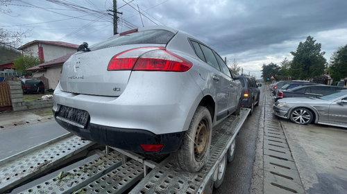 Dezmembram Renault Megane 3 Hatchback an