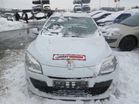 Dezmembram Renault Megane III 1.5 dci fabricatie 2011