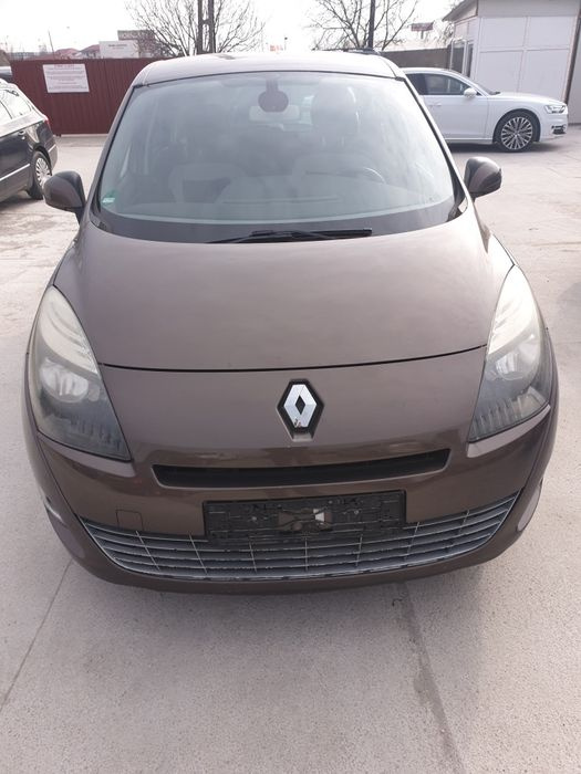 Dezmembram renault megane scenic 3 1.4 tce 130 cp din 2011 cod H4j-700