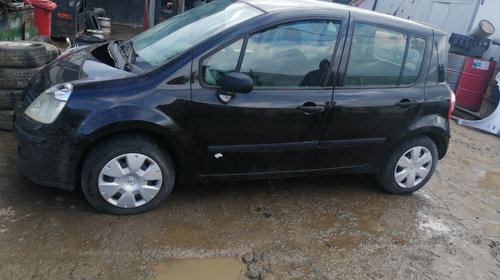 Dezmembram renault modus, an 2007,1.5 di