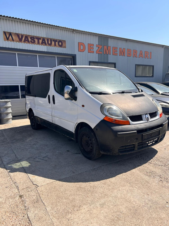 Dezmembram Renault Trafic 1.9 dci cod motor F9Q760 101CP an 2001-2006