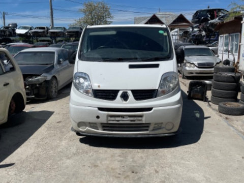 Dezmembram Renault Trafic