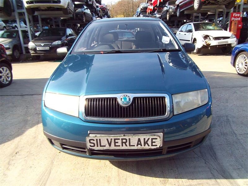 dezmembram skoda fabia 1,2 ,benzina din 