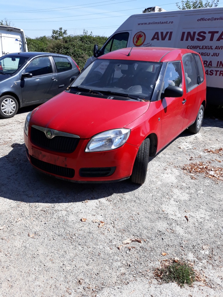 Dezmembram SKODA Roomster