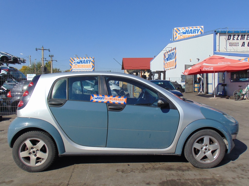 Dezmembram Smart ForFour 1.1i , tip motor 134.910 , fabricatie 2005