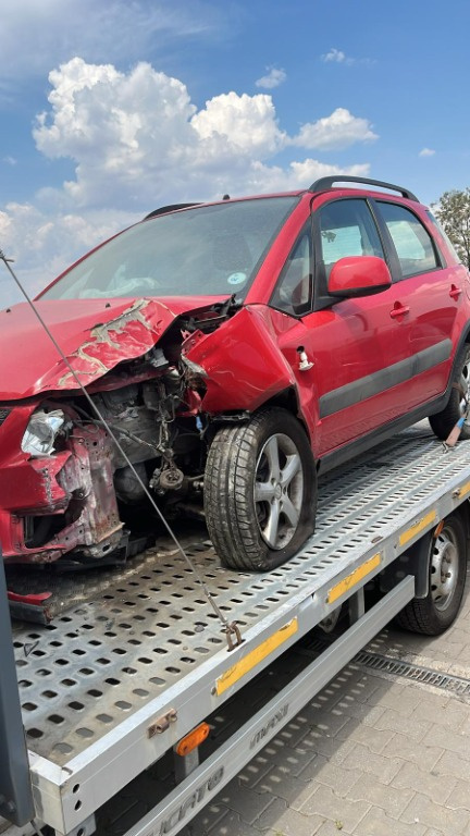 Dezmembram Suzuki SX4 1.6 benzina an fab