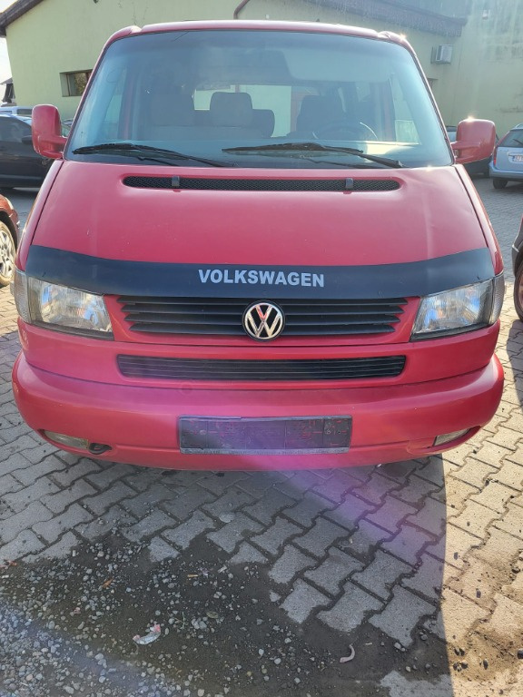 Dezmembram T4 caravelle 1997 motor ACV