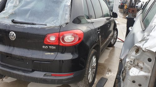 Dezmembram Tiguan 2.0 TDI an 2010