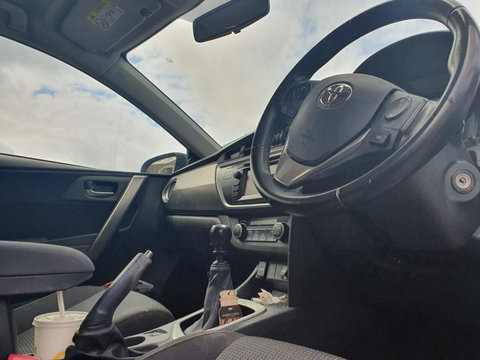 Dezmembram Toyota Auris 1.4 diesel D4D, An 2014 Pretul este negociabil!! Oferim garantie 30 de zile