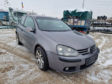 Dezmembram Volkswagen Golf V, 1.9 TDI BKC, an 2004, cutie manuala