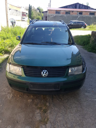 Dezmembram Volkswagen Passat B5 [1996 - 2000] wago