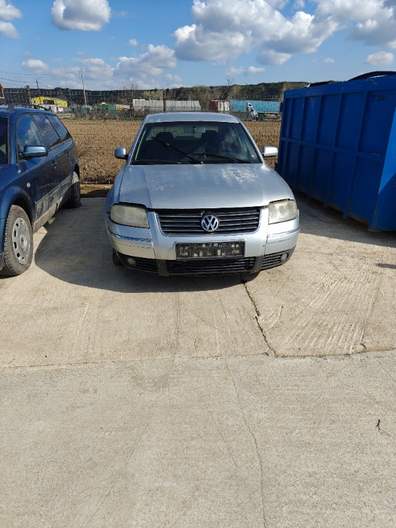 Dezmembram Volkswagen Passat B5.5 Limuzina