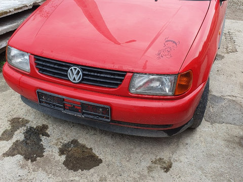 Dezmembram Volkswagen Polo din 1998