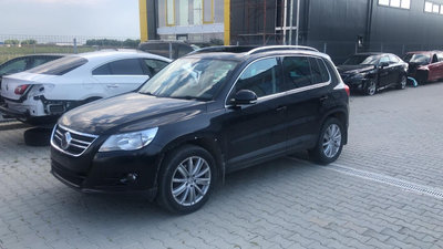 Dezmembram Volkswagen Tiguan 2.0 TDI 4x4 manual an