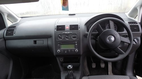 Dezmembram Volkswagen Touran, 1.9 TDI,Ti