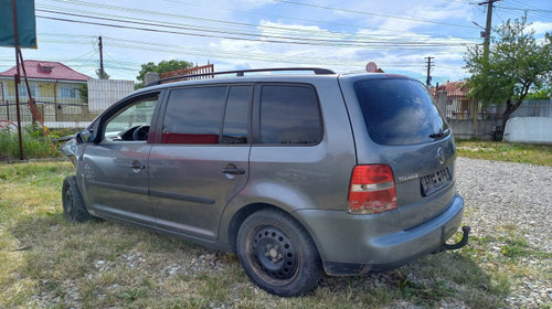 Dezmembram Volkswagen Touran [2003 - 200