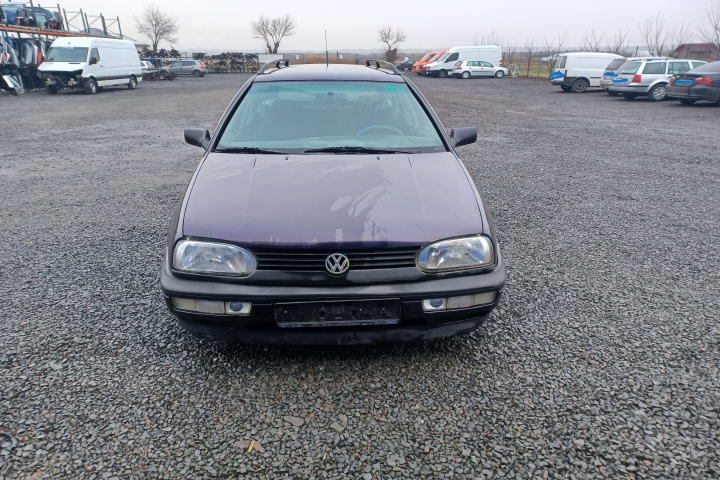 Dezmembram Volkswagen VW Golf 3 [1991 - 1998] wagon 1.9 TDI MT (90 hp)