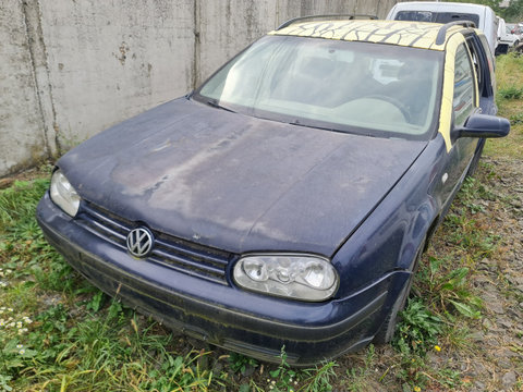 Dezmembram Volkswagen VW Golf 4 [1997 - 2006] wagon 1.9 SDI MT (68 hp)