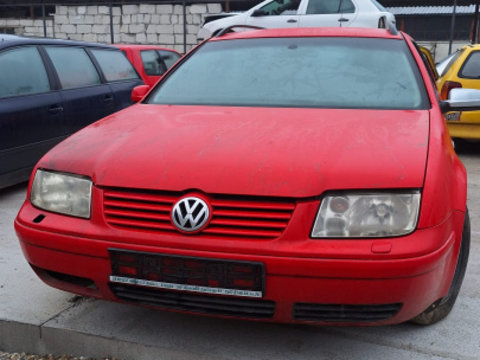 Dezmembram Volkswagen VW Golf 4 [1997 - 2006] wagon 1.9 TDI MT (101 hp)