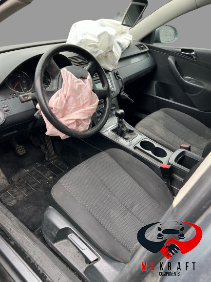 Dezmembram Volkswagen VW Passat B6 [2005
