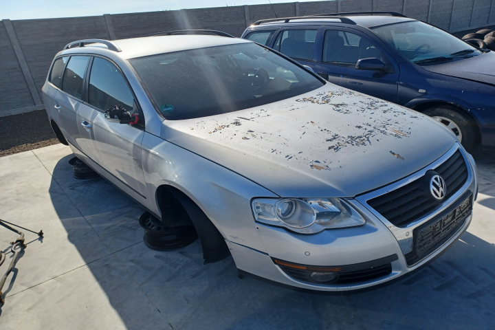 Dezmembram Volkswagen VW Passat B6 [2005 - 2010] wagon 5-usi 2.0 TDI DSG (140 hp)