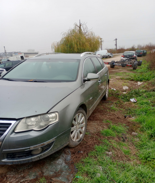 Dezmembram Volkswagen VW Passat B6 [2005 - 2010]