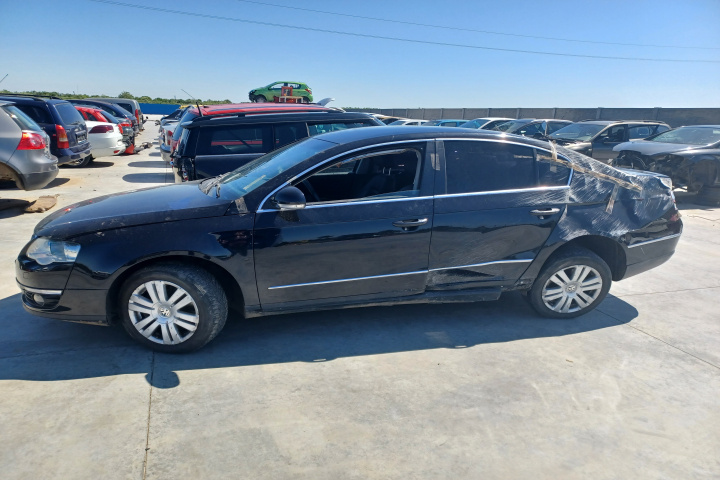 Dezmembram Volkswagen VW Passat B6 [2005 - 2010] Sedan 4-usi 2.0 TDI DSG (140 hp)