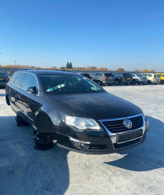 Dezmembram Volkswagen VW Passat B6 [2005 - 2010] wagon 5-usi 1.9 TDI MT (105 hp)