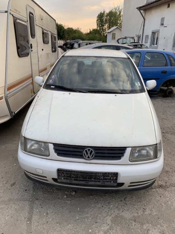 Dezmembram Volkswagen VW Polo 3 6N [1994 - 2001] H