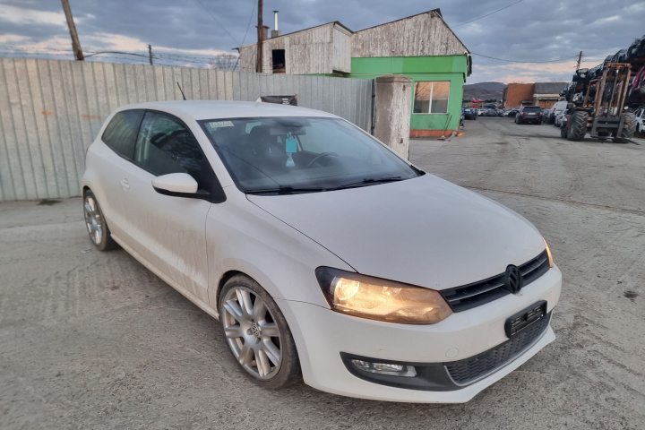 Dezmembram Volkswagen VW Polo 5 [2009 - 2015] Hatc