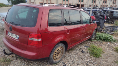 Dezmembram Volkswagen VW Touran [2003 - 