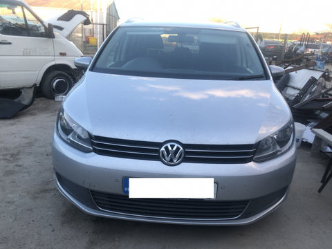 Dezmembram Volkswagen VW Touran [2th facelift] [2010 - 2015] Minivan 1.6 TDI MT (105 hp)