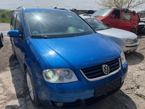 Dezmembram Volkswagen VW Touran [facelift] [2006 - 2010] Minivan 5-usi 2.0 TDI MT (170 hp) Dezmembrez VW Touran 2007 2.0tdi 170cp BMN,cutie manuala in 6 treptecod JMA,culoare albastra cod LA5X