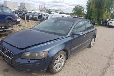 Dezmembram Volvo S40 2 [2004 - 2007] Sedan 2.0 TD 