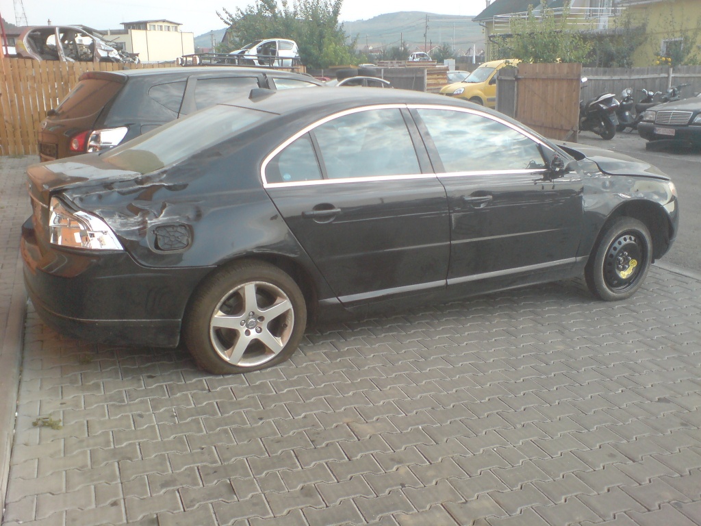 Dezmembram Volvo S80 2006 2.4D