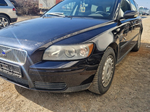 Dezmembram Volvo V50 1.8 benzina 2006