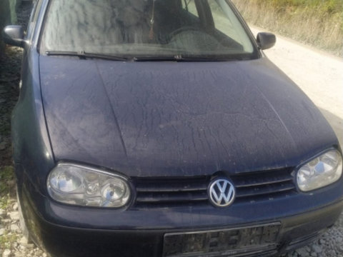 Dezmembram VW Golf 4 combi motor 1.9 tdi