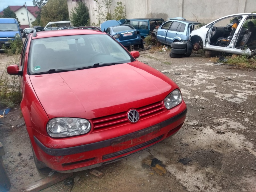 Dezmembram Vw Golf 4,variant, an fabrica