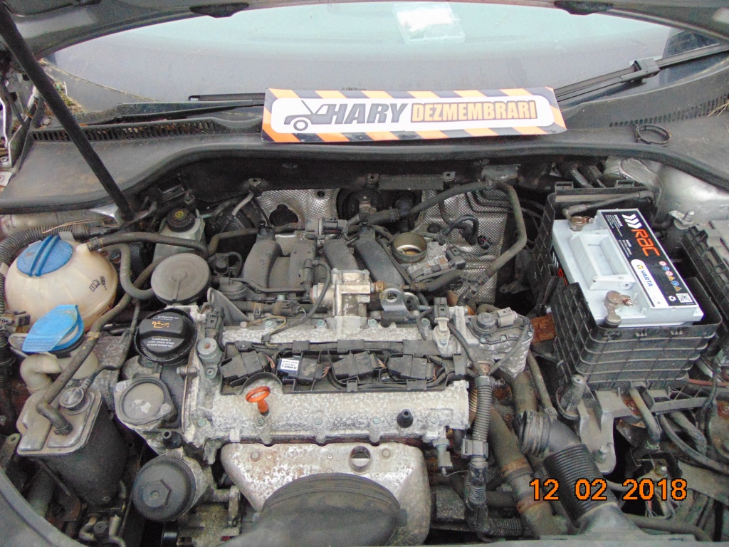 Dezmembram VW GOLF 5 , 1.6FSI , tip moto