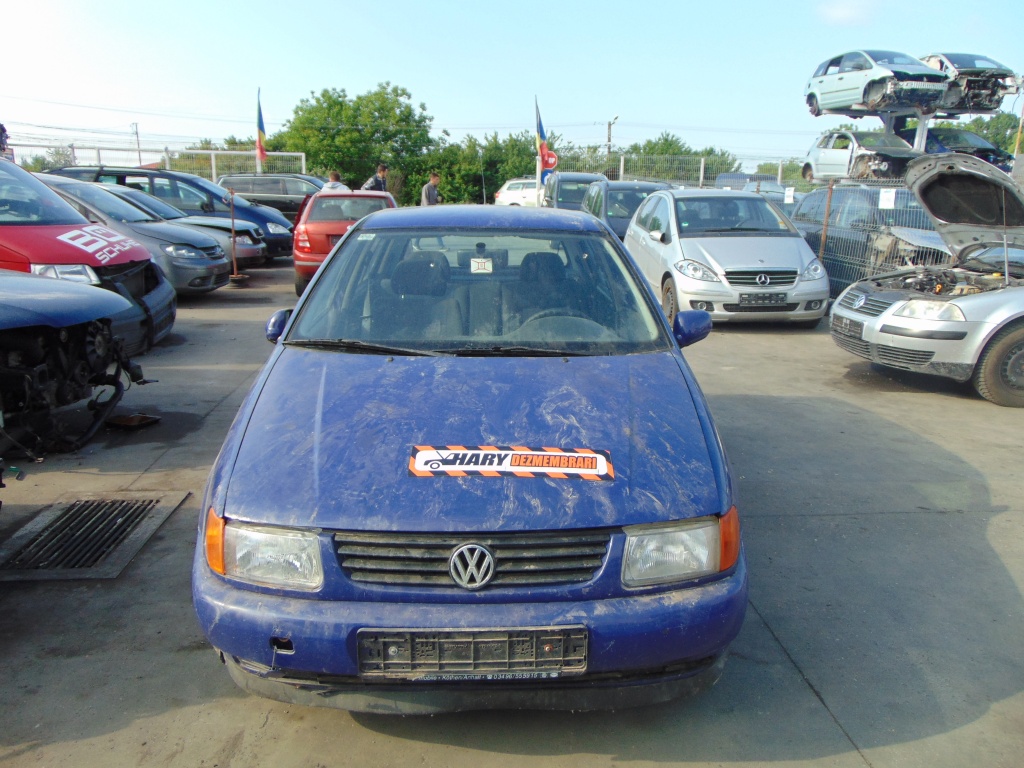 Dezmembram VW Polo 6N , 1.0 i , tip motor AER , fabricatie 1997